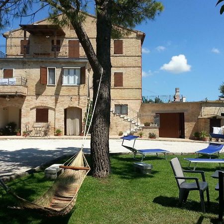 Agriturismo Galanti Cossignano Exterior photo